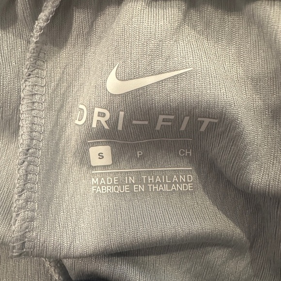 Men's Nike dri fit on field WVU shorts - Picture 5 of 5